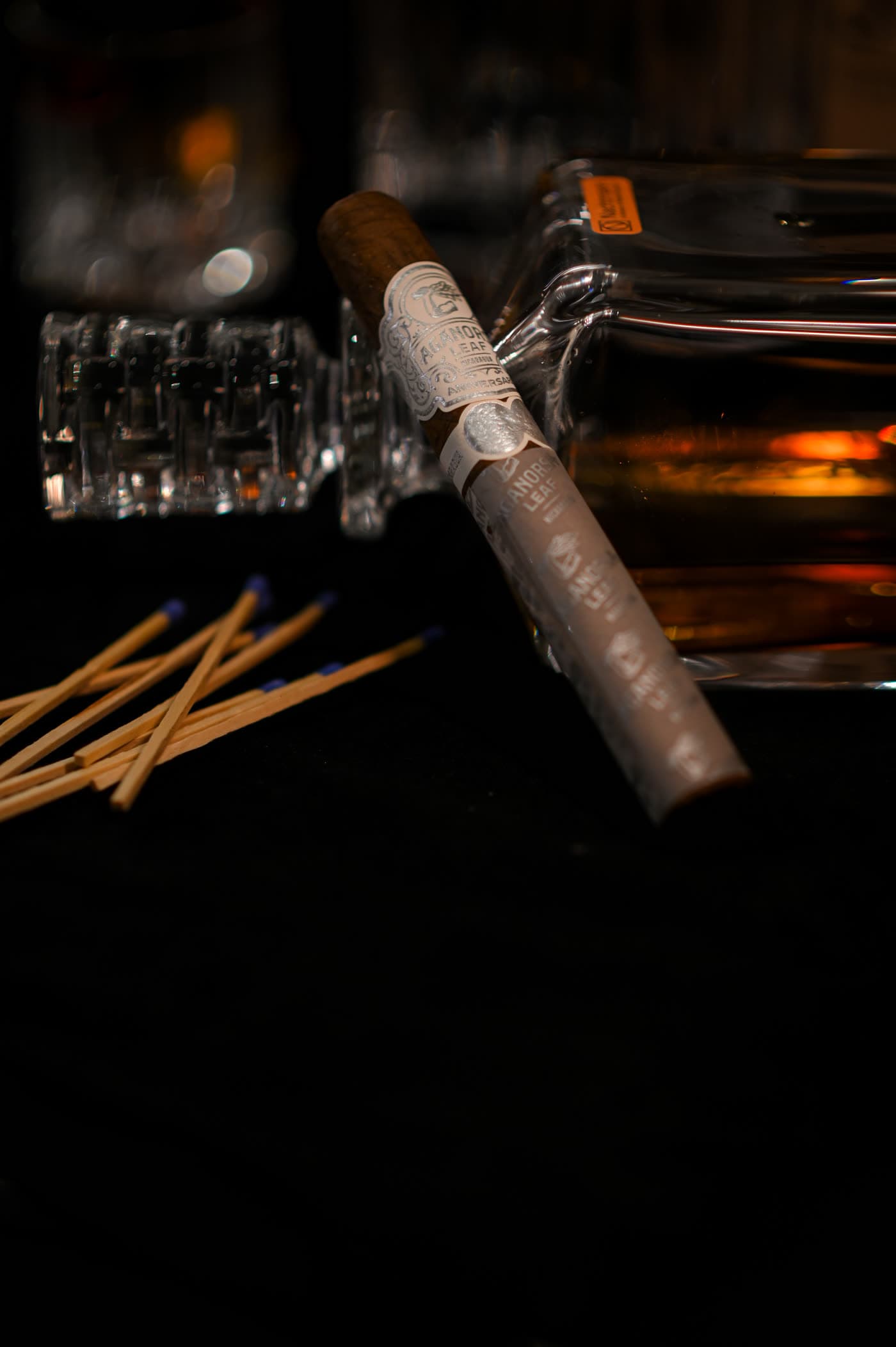 Cigar: Light and Material — image 2